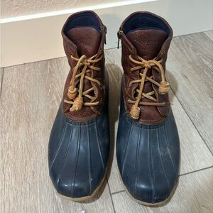 Sperry women’s Leather Duck Boots